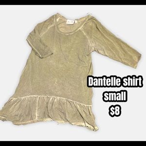 3/4 sleeve/ruffle waisted/distressed top